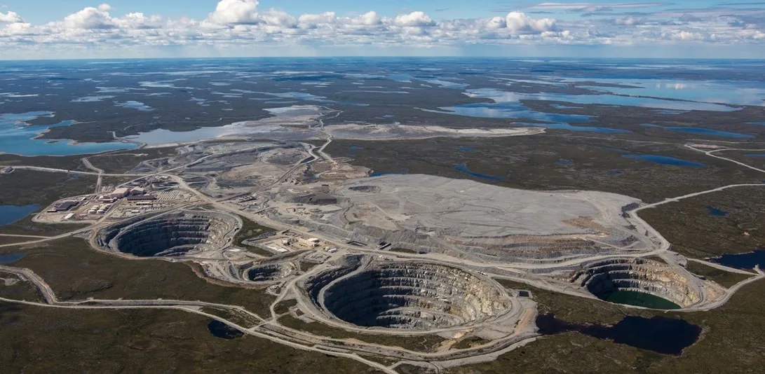 Aerial view of an open-pit mine site served by JACETEC process solutions