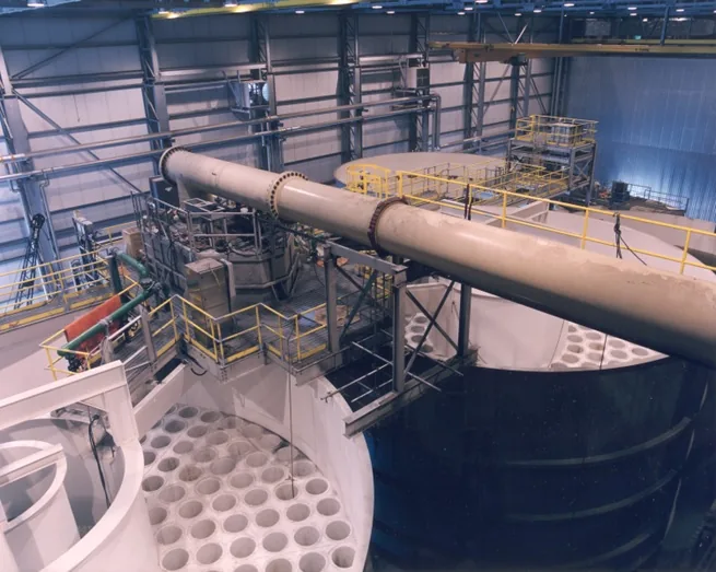Deep-bed thickeners for mineral processing